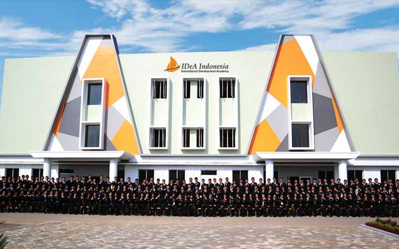 PT. Idea Indonesia Akademi, Tbk
